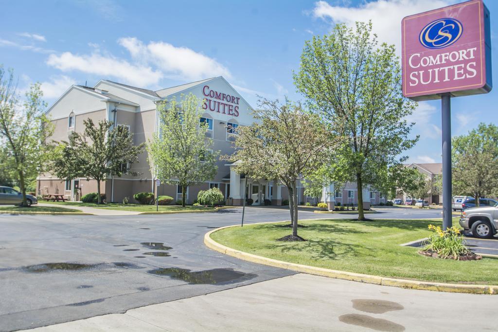 Comfort Suites Rochester Henrietta University Area Bagian luar foto