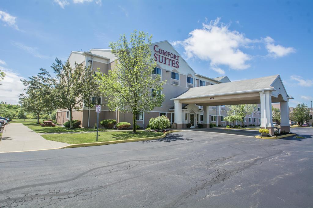 Comfort Suites Rochester Henrietta University Area Bagian luar foto