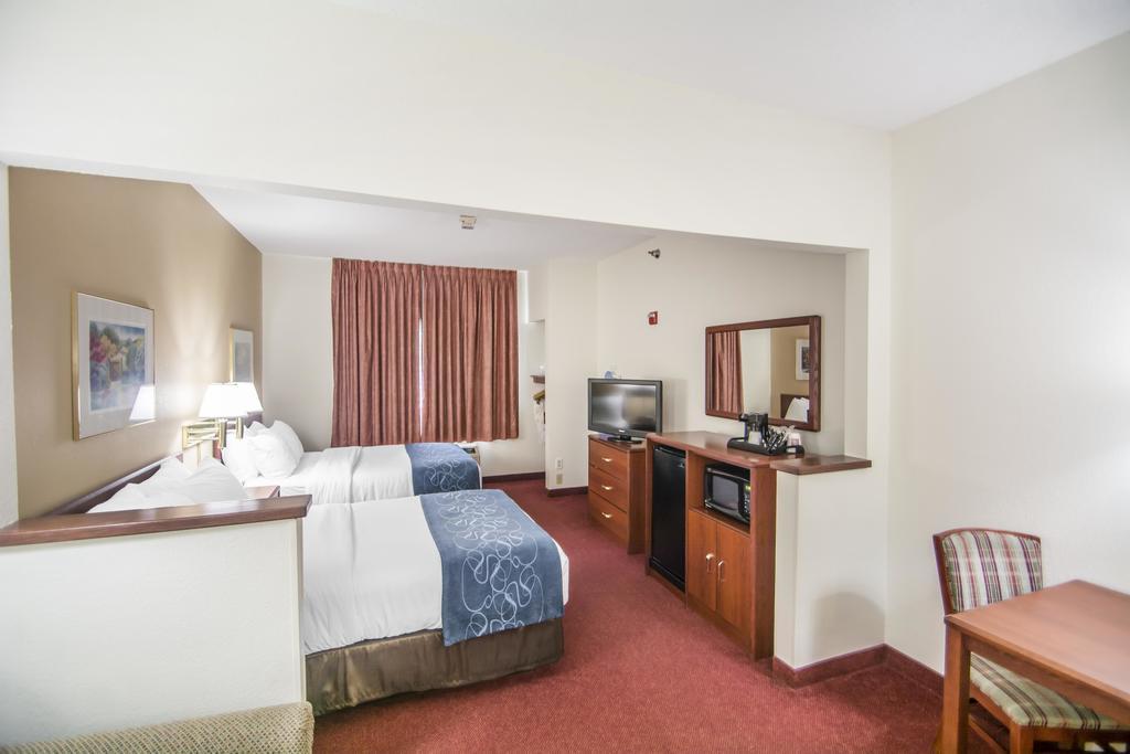 Comfort Suites Rochester Henrietta University Area Bagian luar foto