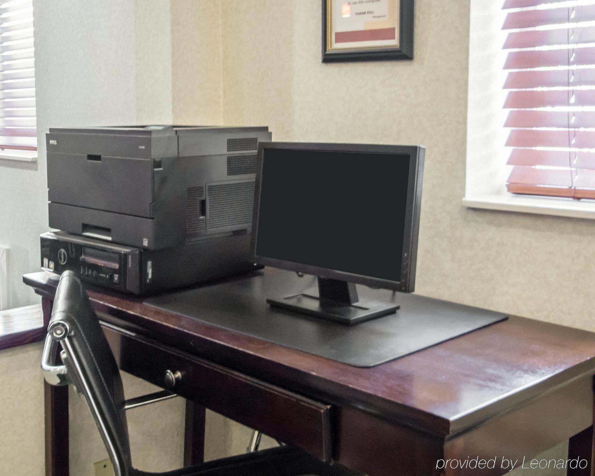 Comfort Suites Rochester Henrietta University Area Bagian luar foto